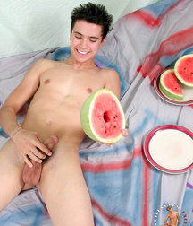 Boy 2 5d40a2ecdffd4.jpg