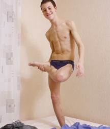 Sexy boy 5d428c5c3da03.jpg