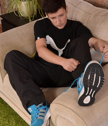 James - Sneakers Boy Porn  5e24932cdddf3.jpg