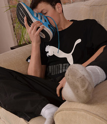 James - Sneakers Boy Porn  5e249393c8823.jpg
