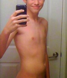 Just Hot Boys 62a20af3b3d9f.jpg