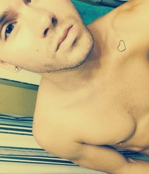 Tumblr boy 5d0803d4adb19.jpg