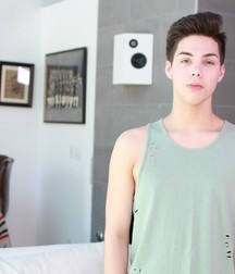Damon Diaz 5d08bb229c765.jpg