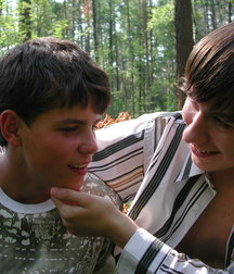 Alex and Deiv (Outdoors) 5d2f9b579723c.jpg