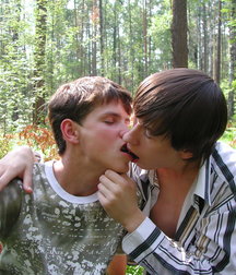 Alex and Deiv (Outdoors) 5d2f9b5c5e260.jpg