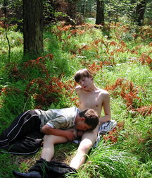 Alex and Deiv (Outdoors) 5d2f9b9231c9c.jpg