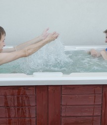 Ben Kingston, Dominik Black 5d30ed3c6e5f5.jpg