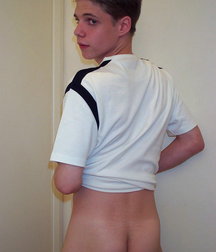 Jonny 5d34c610d7867.jpg