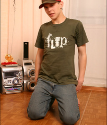 Kent with Cap 5d36169ce18cb.jpg