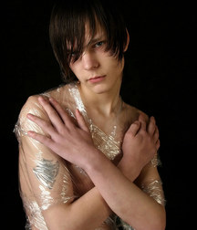 Louis in Plastics 5d3958abe72f1.jpg
