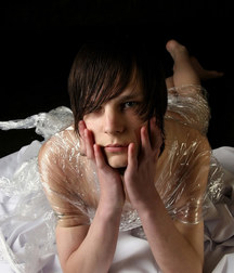 Louis in Plastics 5d3958b986a0d.jpg
