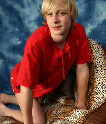 Vova in the Studio (Older) 5d3a2225df6a5.jpg