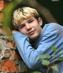 Hans 5d3cc6cbc04e2.jpg