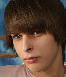 Pavel - 18 Years of Age - First Photo Shoot 5d4061ae88083.jpg