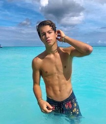 Random Boys 1 - No Nude & No Sex 5d4348bdaacb2.jpg