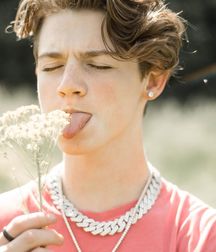 Random Boys 2 - No Nude & No Sex 5d434a63316e8.jpg