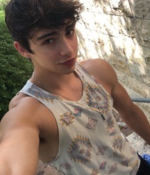 Random Boys 2 - No Nude & No Sex 5d434a9ba6672.jpg