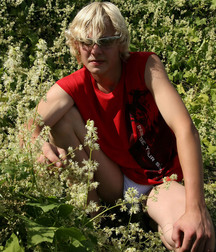 Vova (Outdoors & Older) 5d467de33690c.jpg
