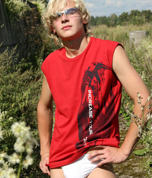 Vova (Outdoors & Older) 5d467df28d554.jpg