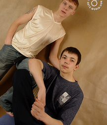 Kolja & Nikita 5d4fc516de2d7.jpg