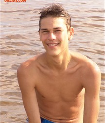 Tony Romeo at the Sea Side (No Sex) 5d502b7ad47cc.jpg