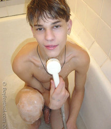 Tony Romeo in Bath and Shower 5d532b7b62550.jpg