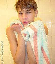Tony Romeo in Bath and Shower 5d532b93a30a0.jpg