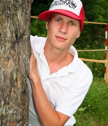 Benjamin 5d5894560a122.jpg