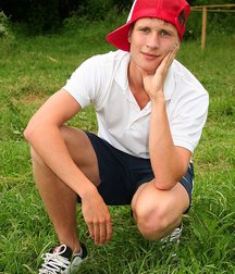 Benjamin 5d589456eea70.jpg