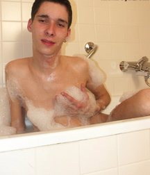 Chris 5d5a48f07ceb1.jpg