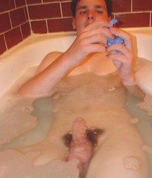 Darius in Bath 5d5ee7dea5ab3.jpg