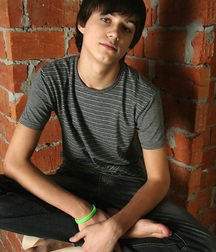 Colin 5d6116a4af7c2.jpg