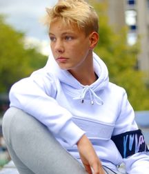 The Beauty of Boys 2 5dc9cf1f0fb5b.jpg