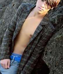 The Beauty of Boys 4 5dc9eb80d73cc.jpg