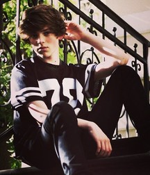The Beauty of Boys 4 5dc9ebb6ec965.jpg