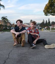 The Beauty of Boys 6 5dcabb9a5c8c3.jpg
