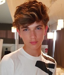 The Beauty of Boys 6 5dcabba5ce866.jpg