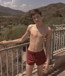 The Beauty of Boys 8 5dcadac332274.jpg