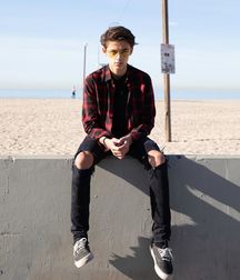 The Beauty of Boys 9 5dcadf04e6cbf.jpg