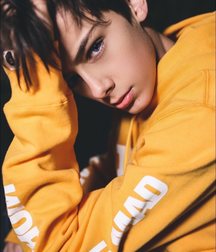 The Beauty of Boys 10 5dcae65e09f4e.jpg