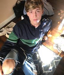 The Beauty of Boys 10 5dcae6abeb795.jpg