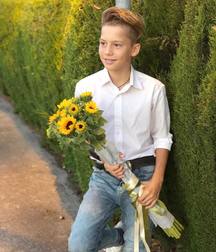 The Beauty of Boys 12 5dcb10f0c80cb.jpg