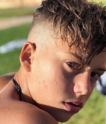 The Beauty of Boys 12 5dcb10f5ea486.jpg
