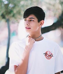 The Beauty of Boys 13 5dcb163e5d236.jpg