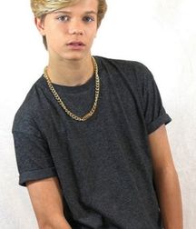 The Beauty of Boys 13 5dcb16570a232.jpg