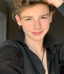 The Beauty of Boys 15 5dcb2cc05c83f.jpg