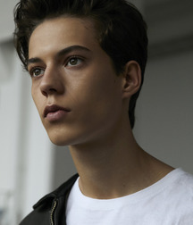 The Beauty of Boys 16 5dcb2f6a3cc2f.jpg