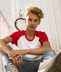 The Beauty of Boys 16 5dcb2f707fb55.jpg
