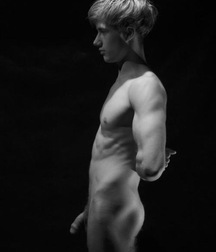 Artistic Photography B&W 6 5dcc767175e9a.jpg