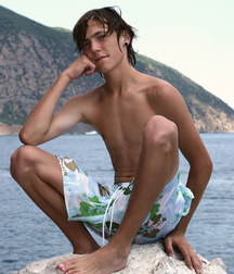 Enigmatic Boys - Famous Models - 1 5dd0562f172f3.jpg